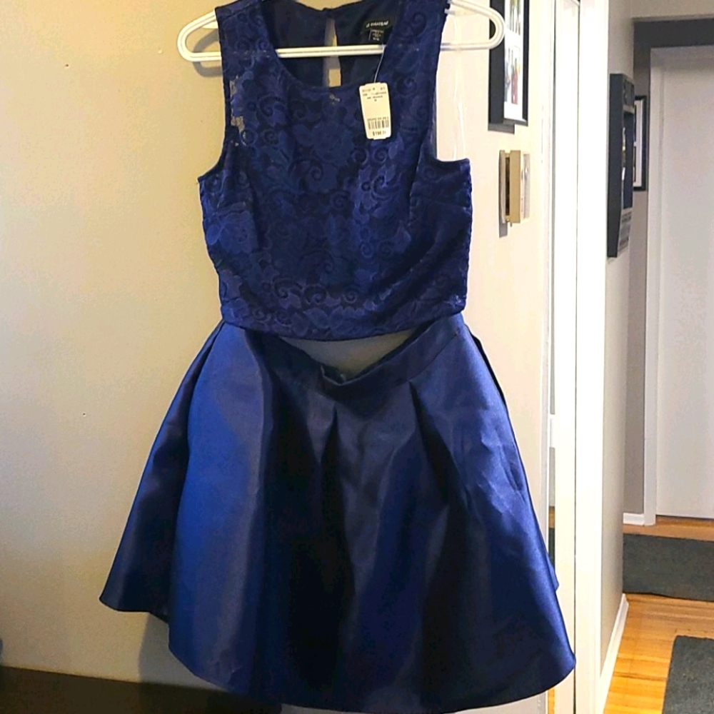 2 pc Cropped Top/Skirt set